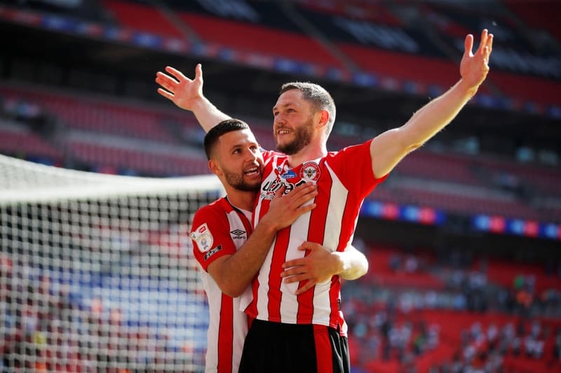 Brentford tấn công và gây sức ép ngay từ phần sân đối phương